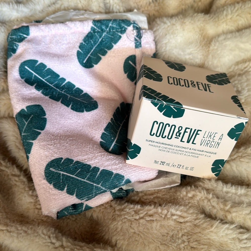 New Coco & Eve Like A Virgin Super Nourishing Coconut & Fig Hair Masque + towel